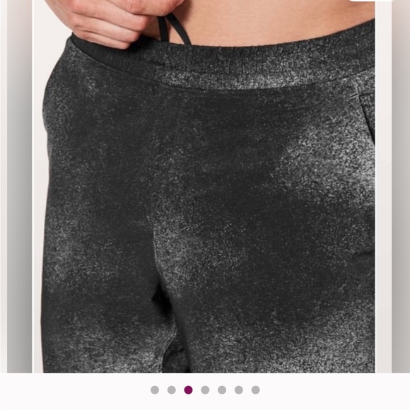 Lululemon Men’s Pace Breaker Shorts (Size medium) - Picture 6 of 6